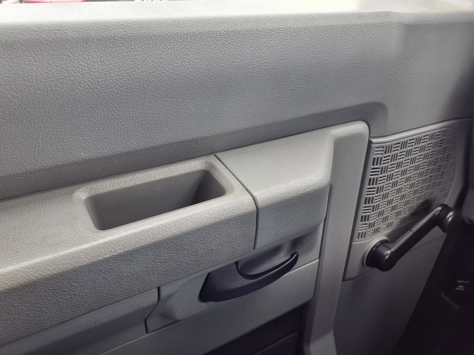 Used 2013 Ford E-350 and Econoline 350 XL image 14