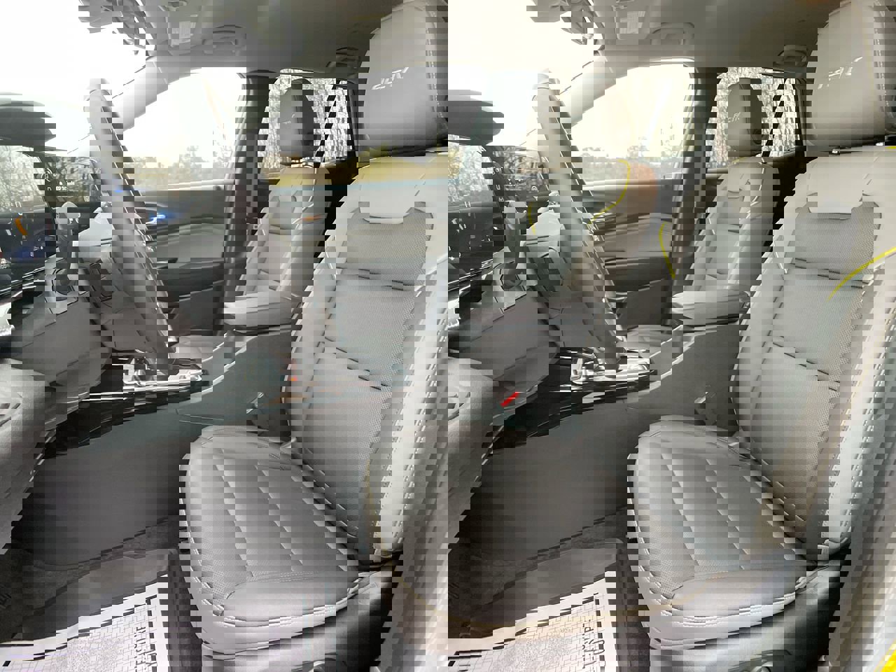 Used 2025 Chevrolet Trax ACTIV w/ Driver Confidence Package image 12