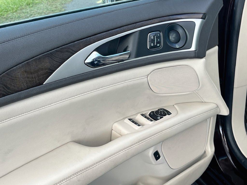 Used 2020 Lincoln MKZ Reserve w/ Elements Package FWD image 18