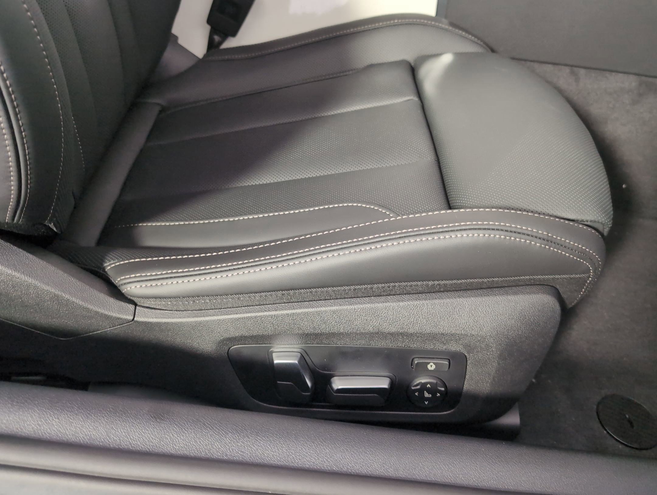 Used 2026 BMW 840i xDrive Coupe image 29