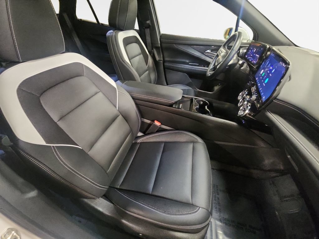 Certified 2024 Chevrolet Blazer EV LT AWD/4WD image 27