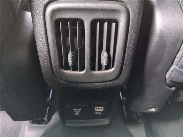 Used 2018 Jeep Compass Latitude w/ Popular Equipment Group image 16