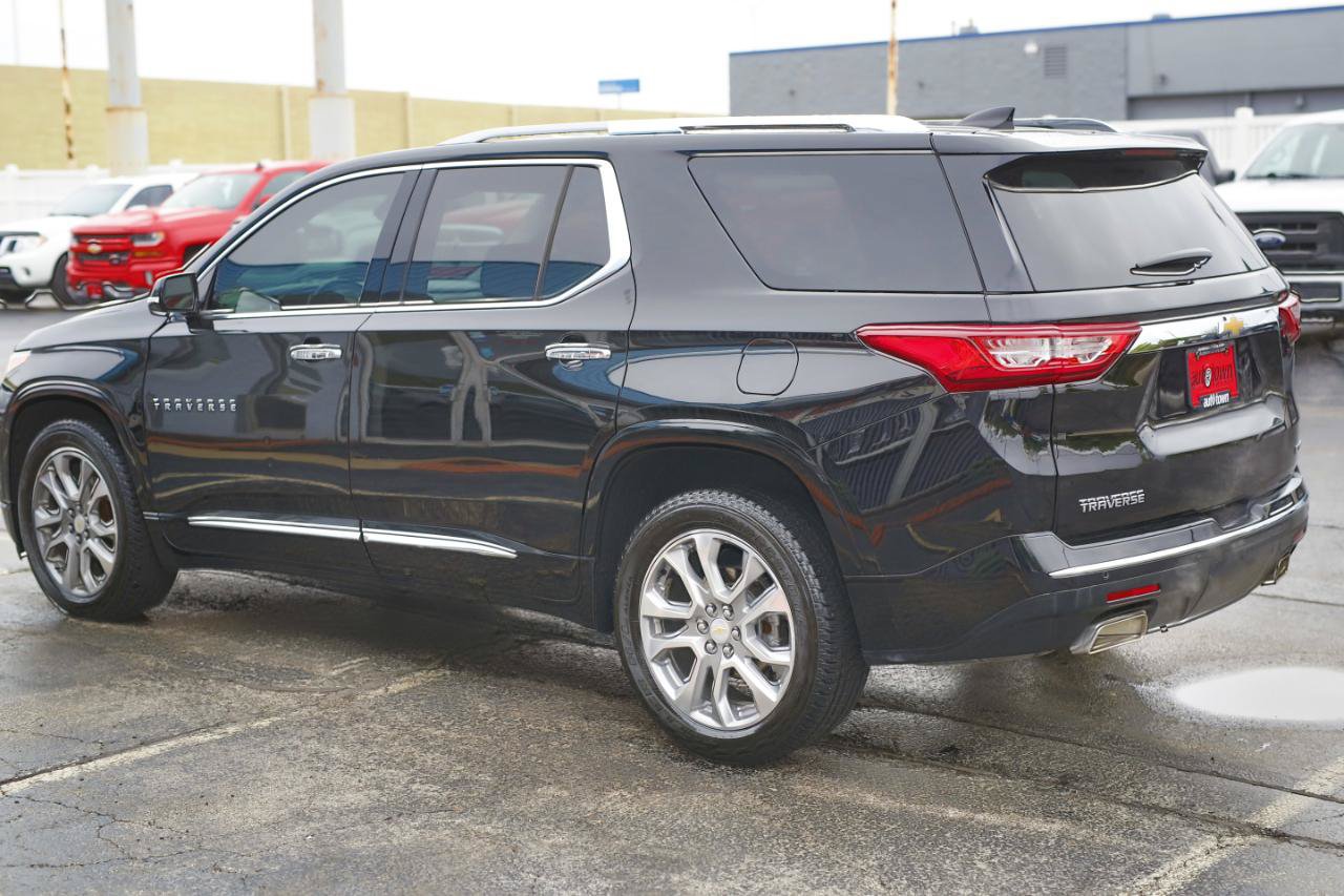 Used 2018 Chevrolet Traverse Premier w/ Driver Confidence II Package FWD image 19