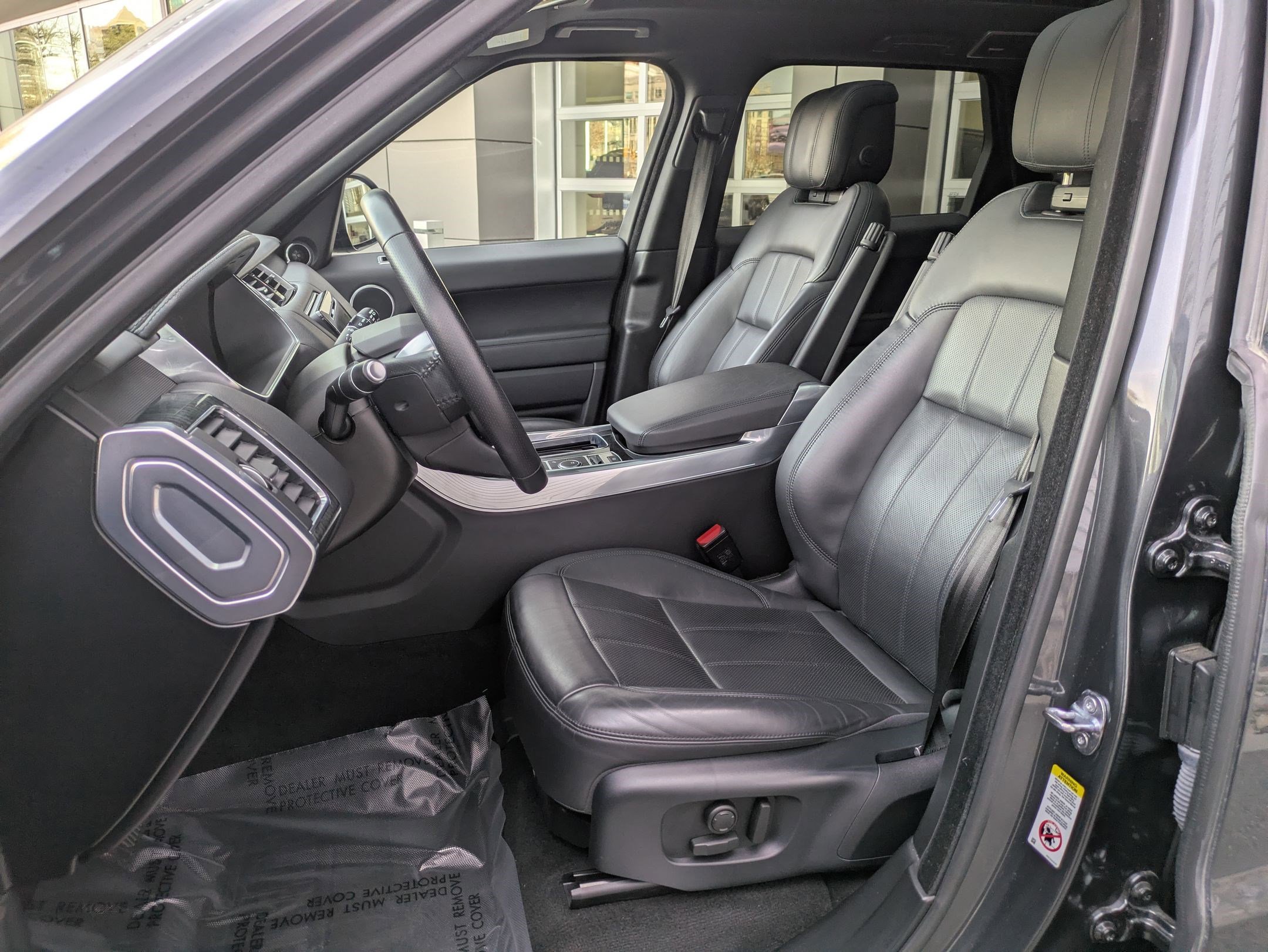 Used 2019 Land Rover Range Rover Sport HSE image 28