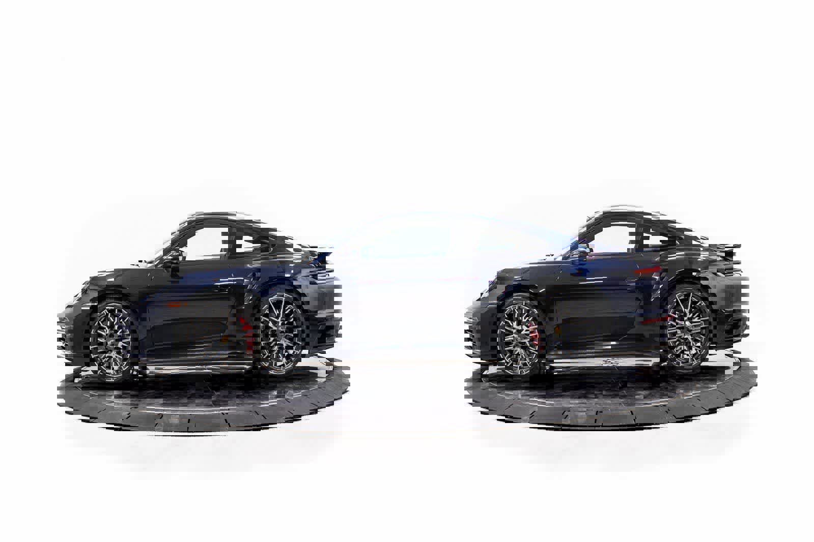 Certified 2021 Porsche 911 Turbo image 2