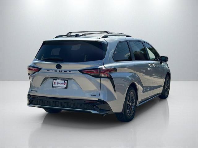 Certified 2025 Toyota Sienna XSE w/ XSE Premium Package AWD/4WD image 5