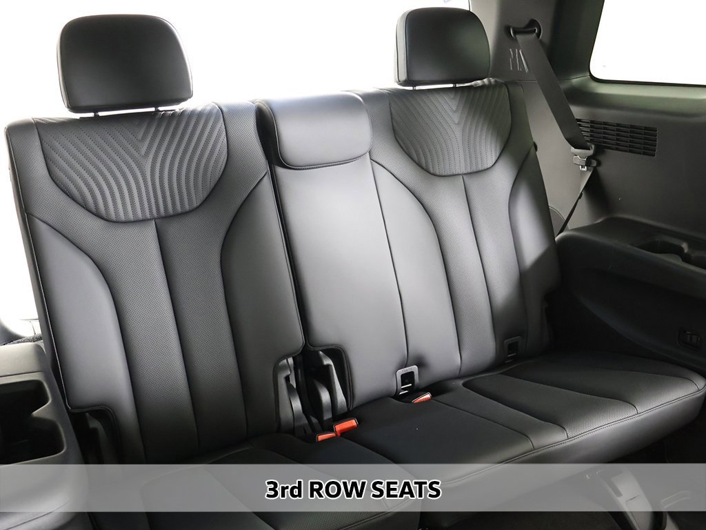 Used 2025 Hyundai Palisade Calligraphy image 13