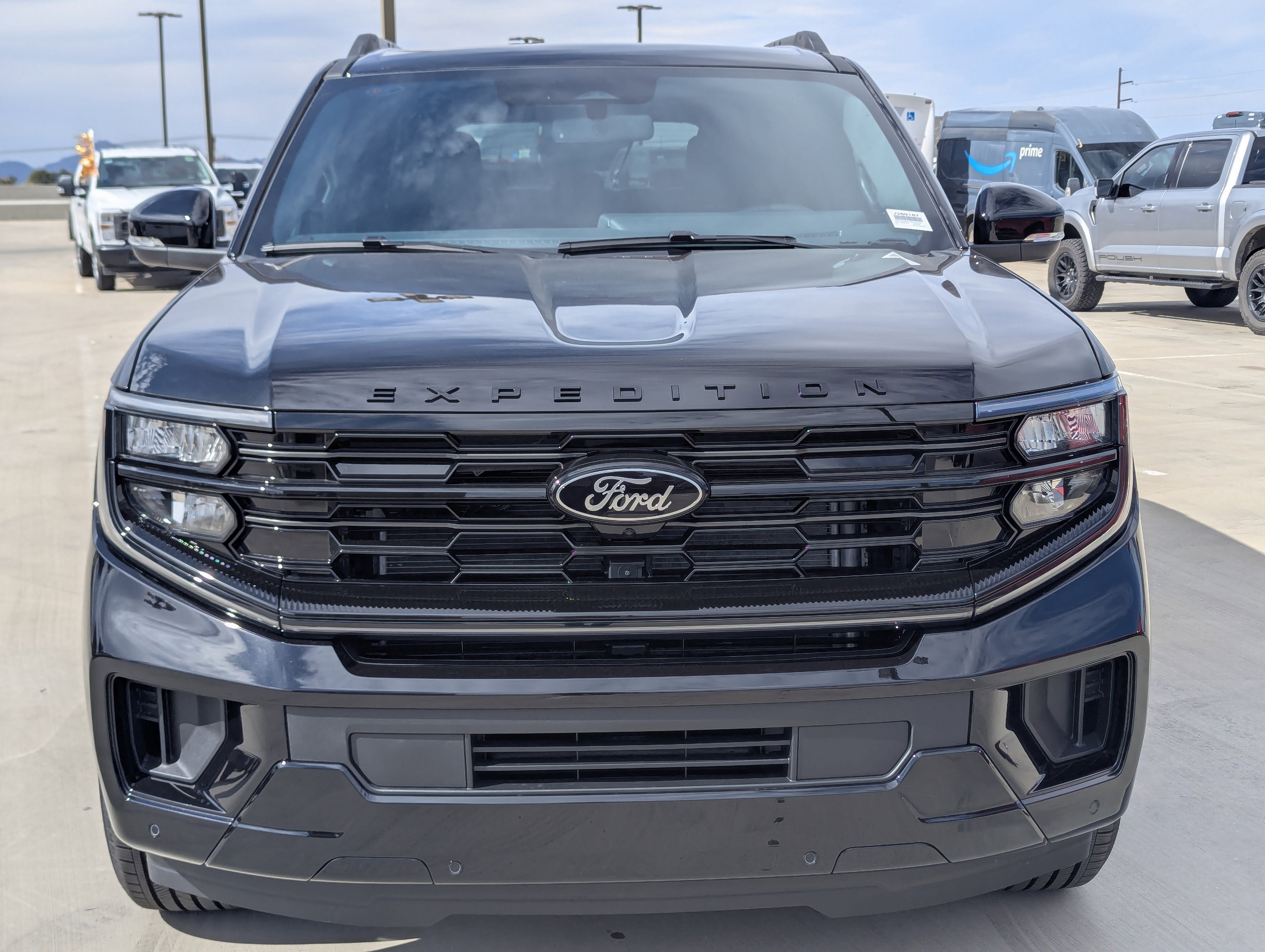 New 2026 Ford Expedition Platinum w/ Stealth Performance Package image 6