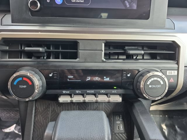 Used 2025 Toyota Tacoma SR5 AWD/4WD image 22
