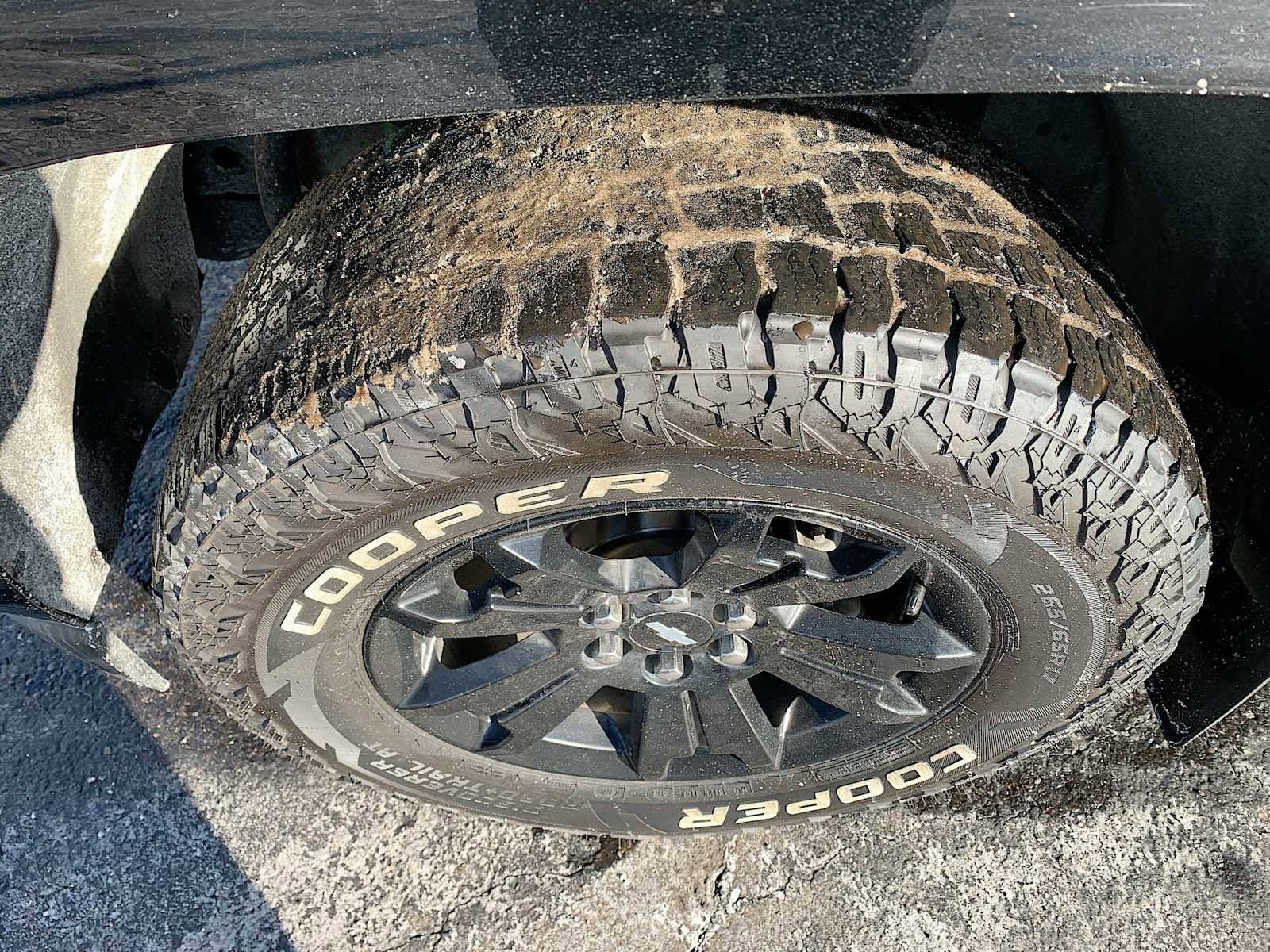 Certified 2016 Chevrolet Colorado Z71 w/ Z71 Midnight Edition image 29