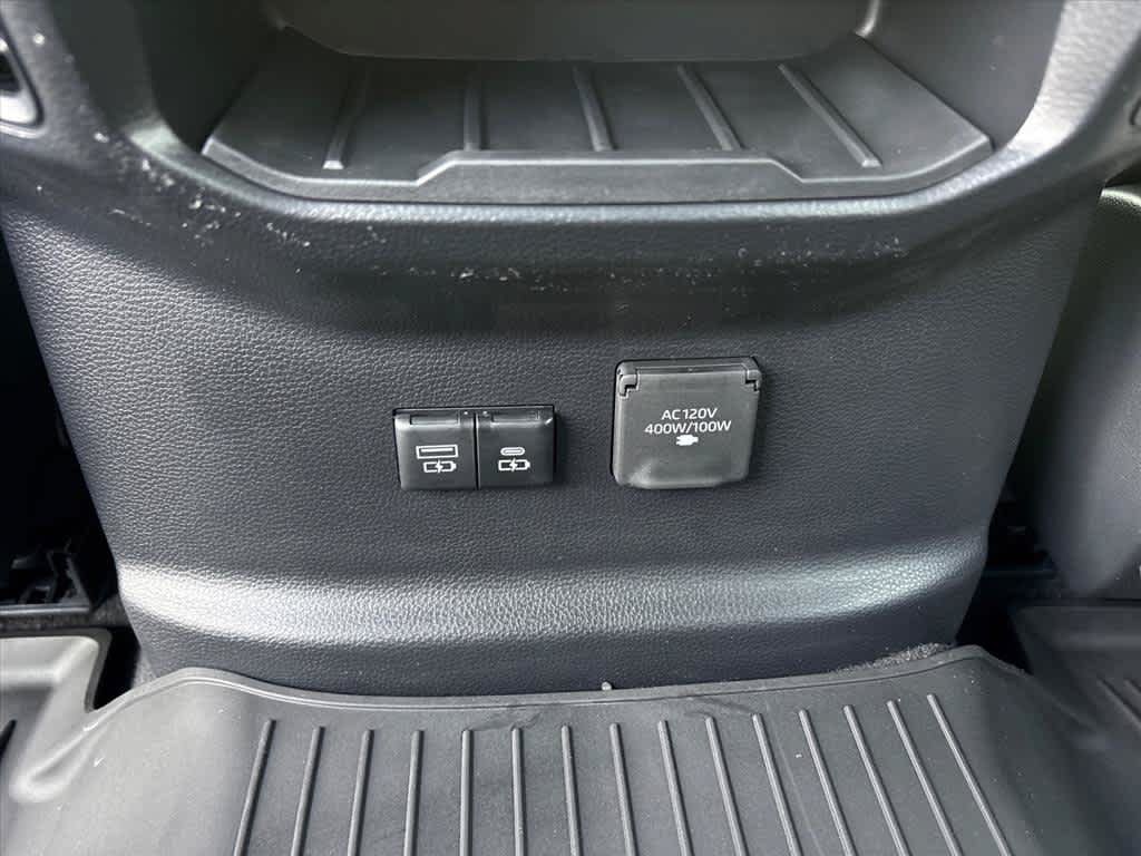 New 2026 Toyota Tundra Limited AWD/4WD image 9