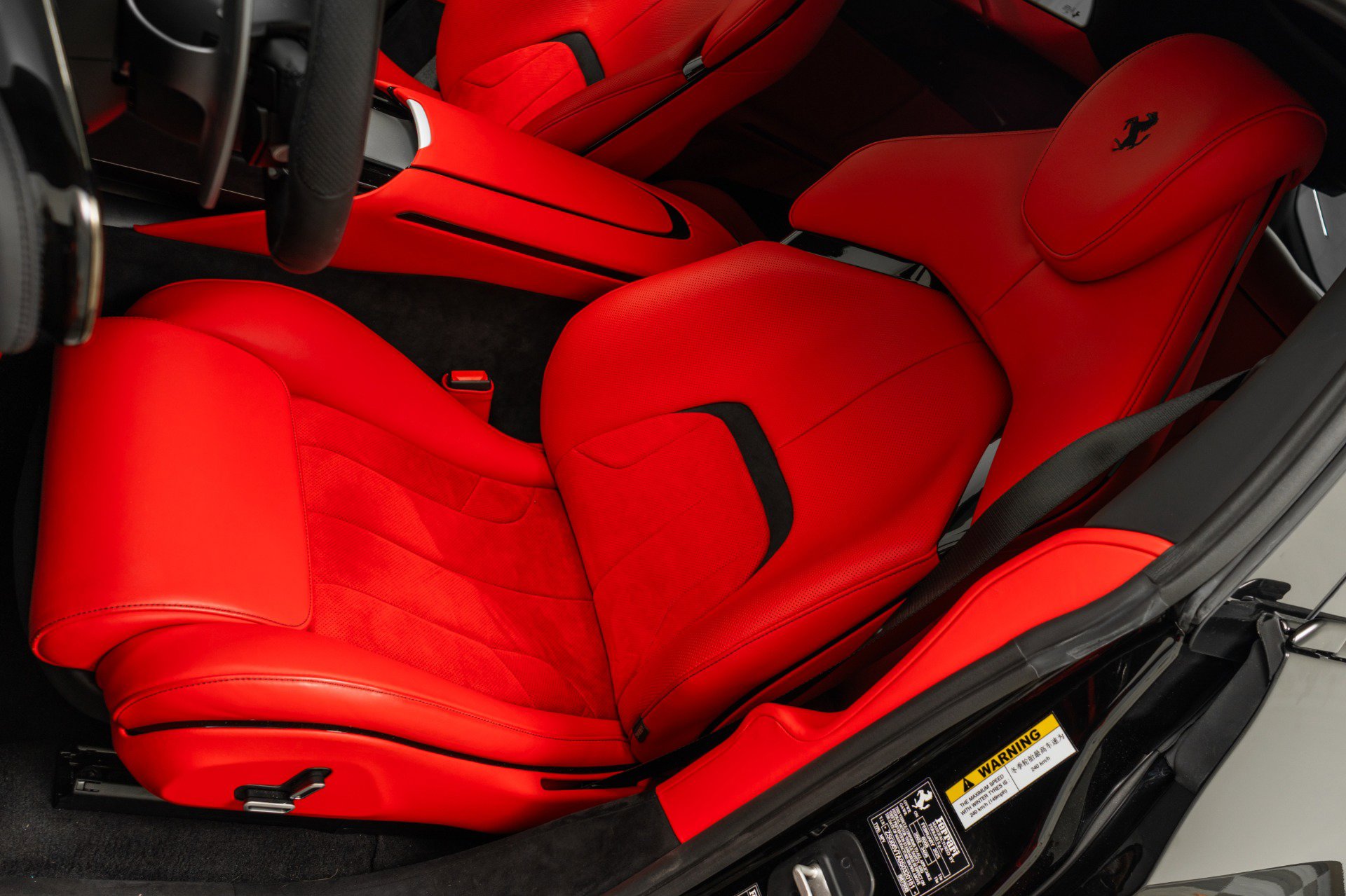 Used 2025 Ferrari Purosangue image 24