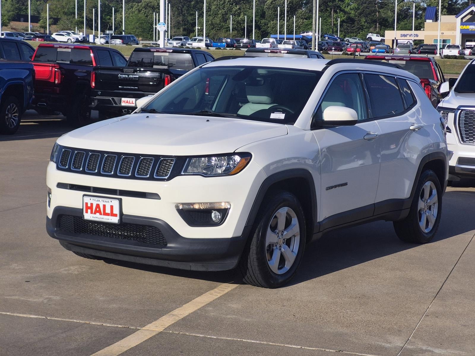 Used 2017 Jeep Compass Latitude w/ Popular Equipment Group image 3