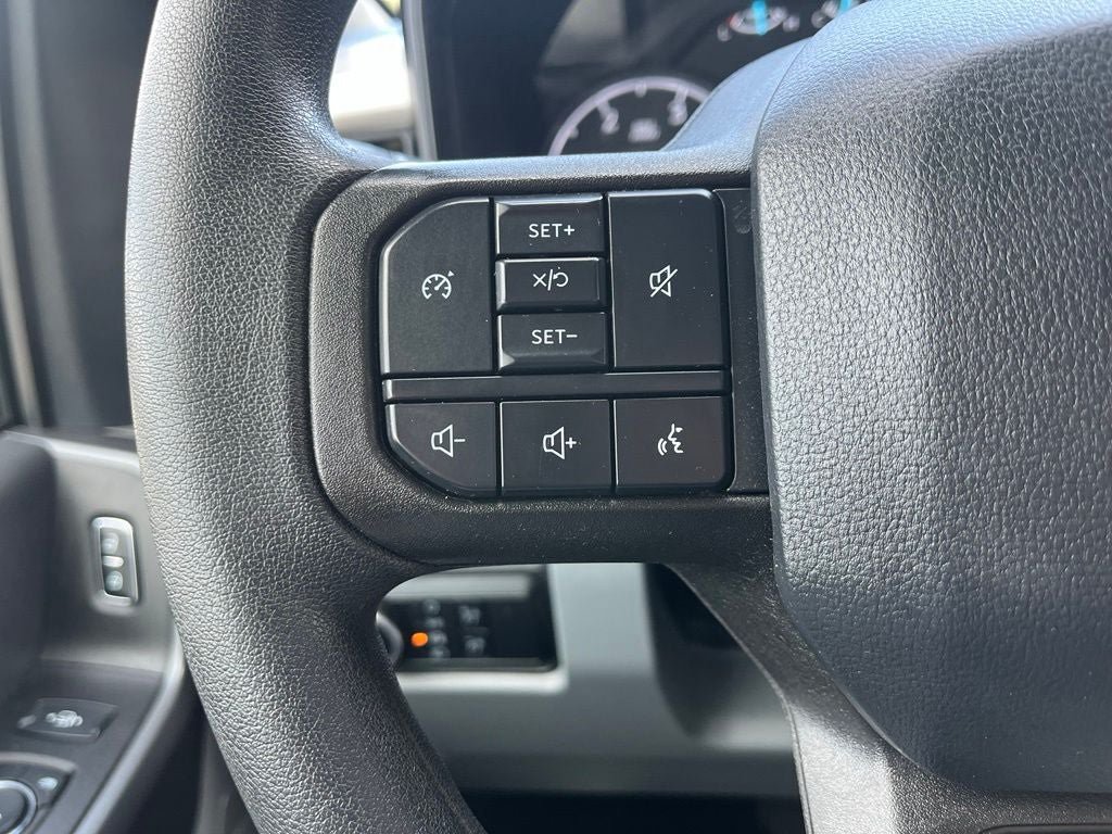 Used 2024 Ford F350 XLT w/ FX4 Off-Road Package AWD/4WD image 22