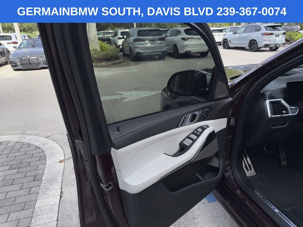 Certified 2024 BMW X7 xDrive40i w/ M Sport Package AWD/4WD image 9