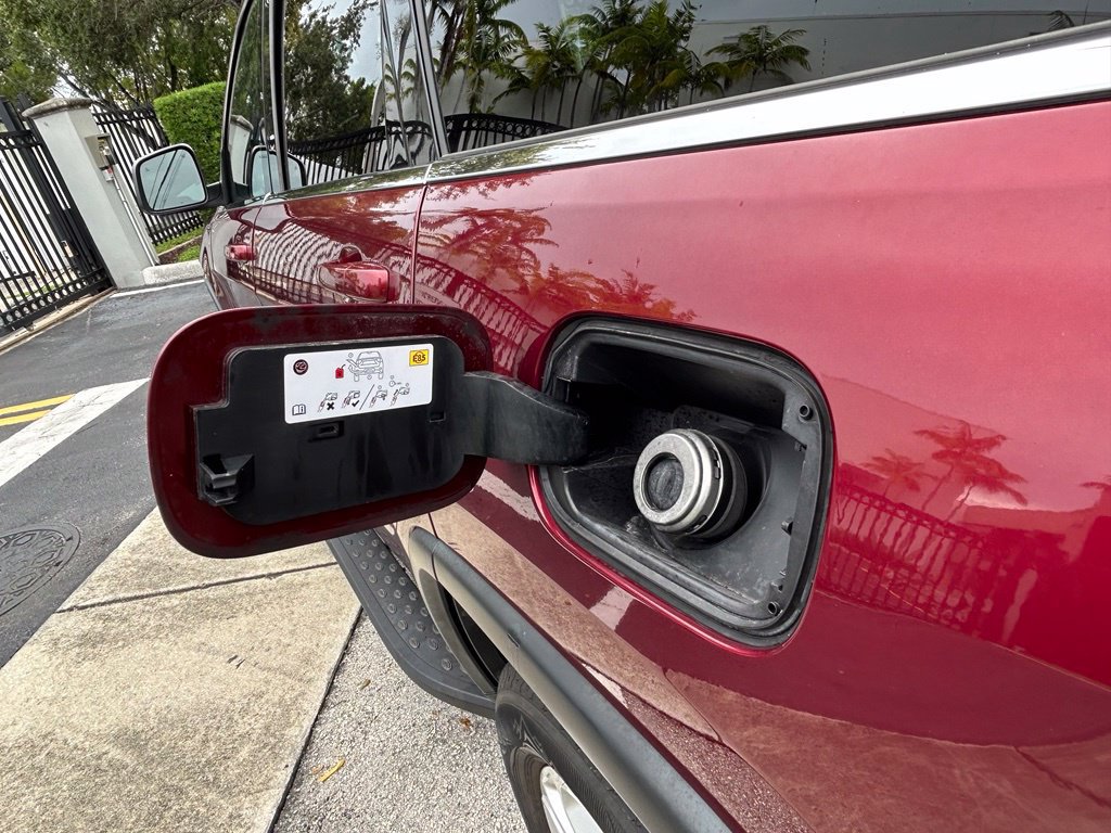 Used 2021 Jeep Grand Cherokee Laredo RWD image 38