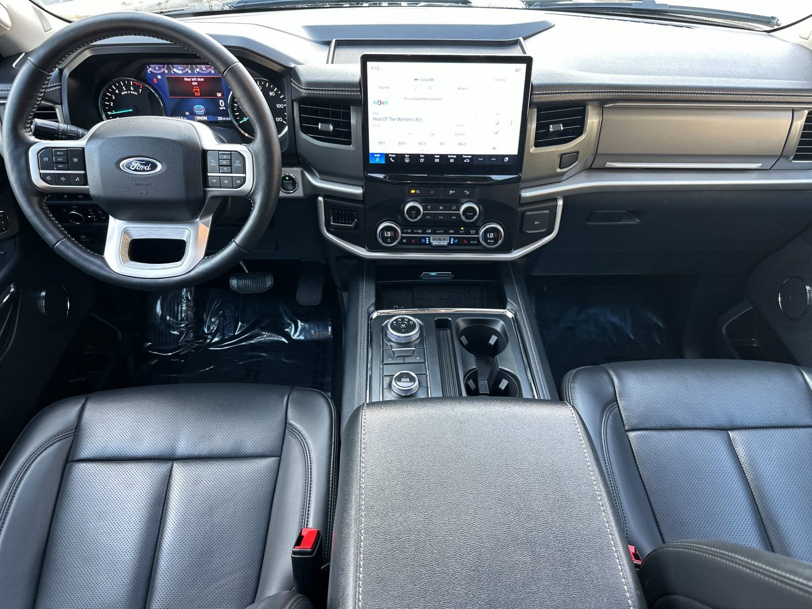 Used 2024 Ford Expedition XLT image 16