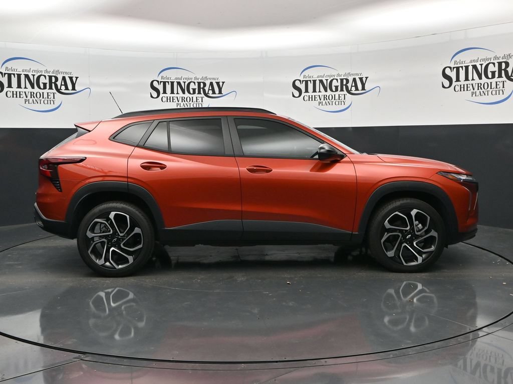 Used 2024 Chevrolet Trax RS w/ Driver Confidence Package FWD image 8