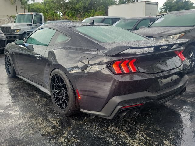 Used 2024 Ford Mustang GT Premium w/ GT Performance Package RWD image 4