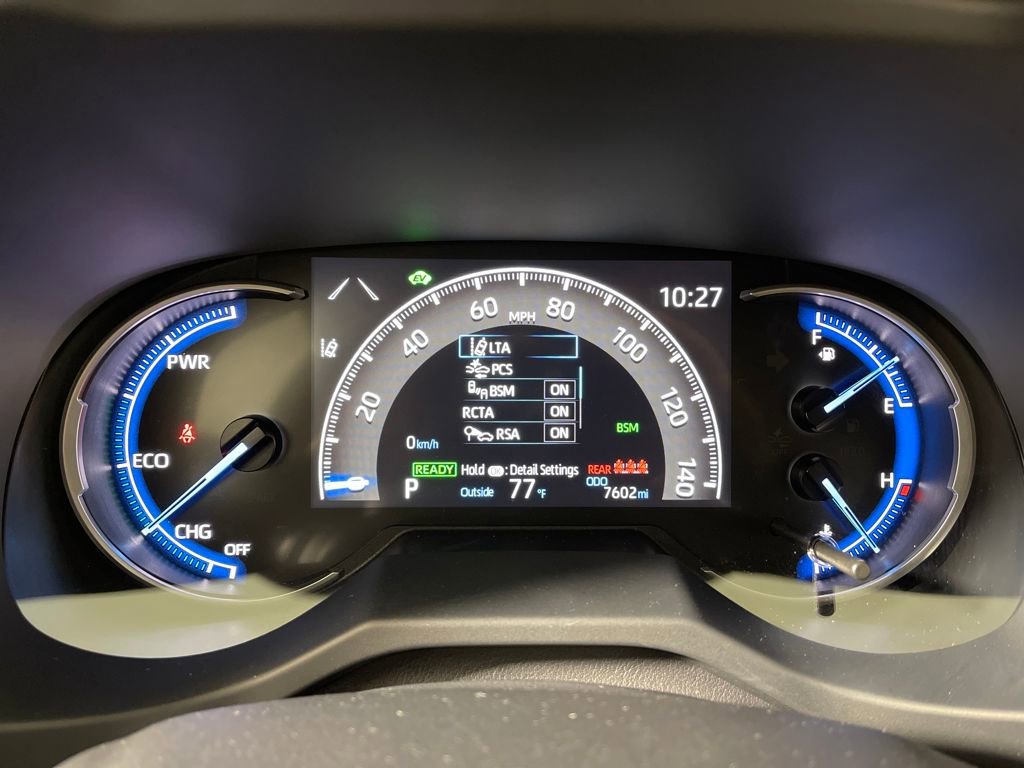 Used 2025 Toyota RAV4 XLE image 20