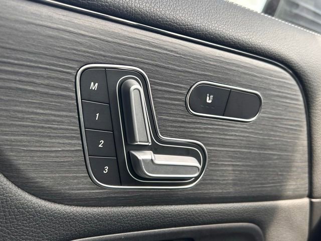 Used 2022 Mercedes-Benz GLA 250 image 16