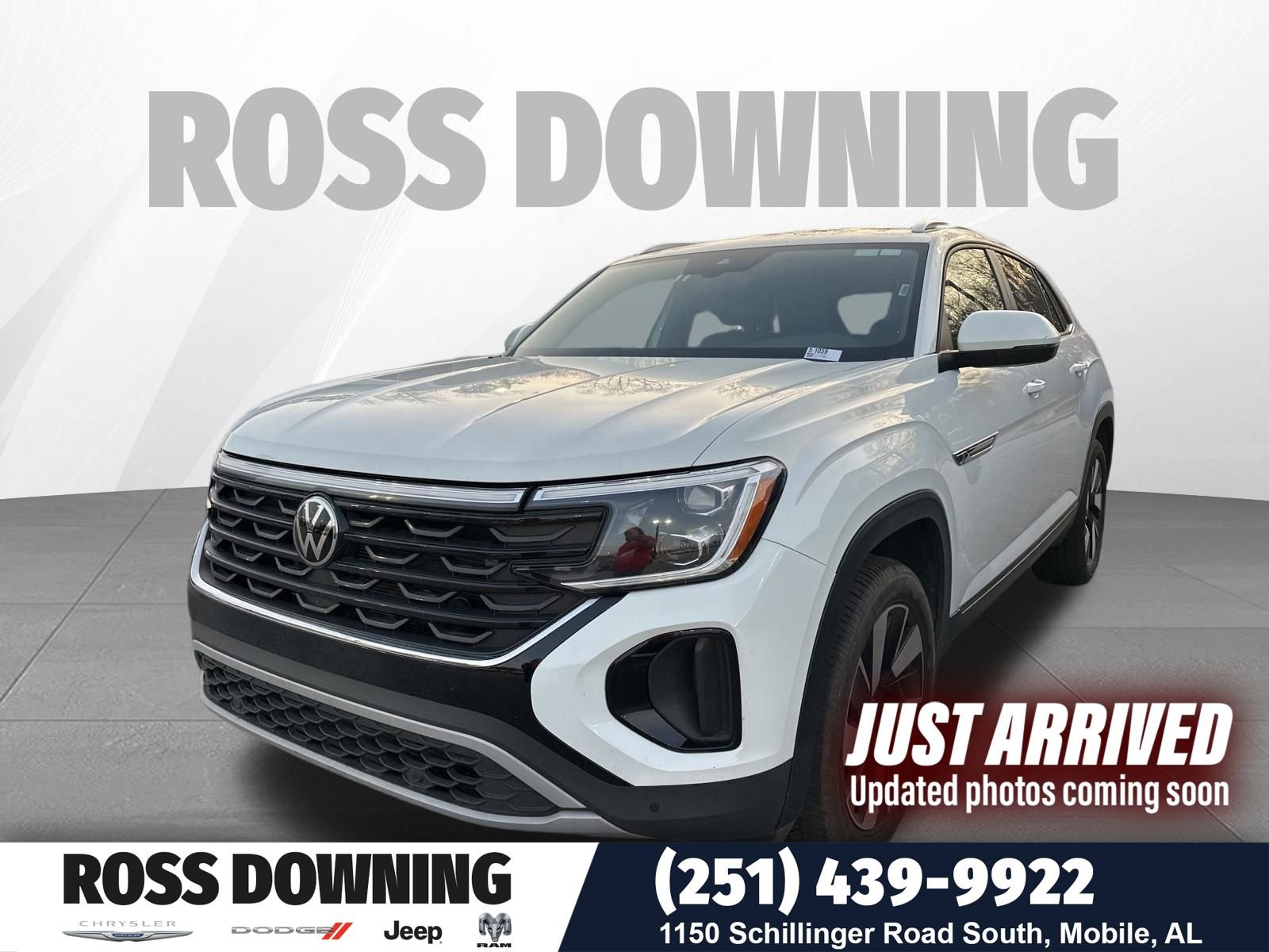 Used 2024 Volkswagen Atlas Cross Sport SE image 1