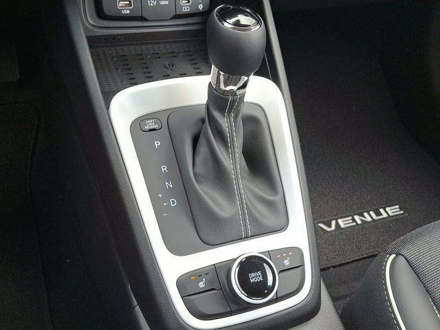 New 2026 Hyundai Venue SEL FWD image 14