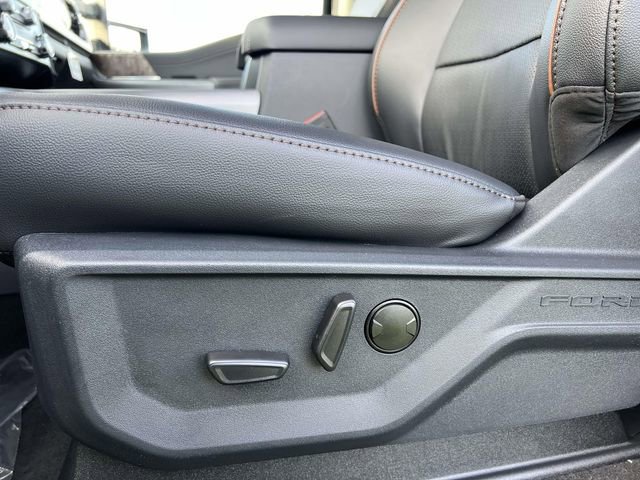 New 2026 Ford F250 Lariat w/ Chrome Package image 20