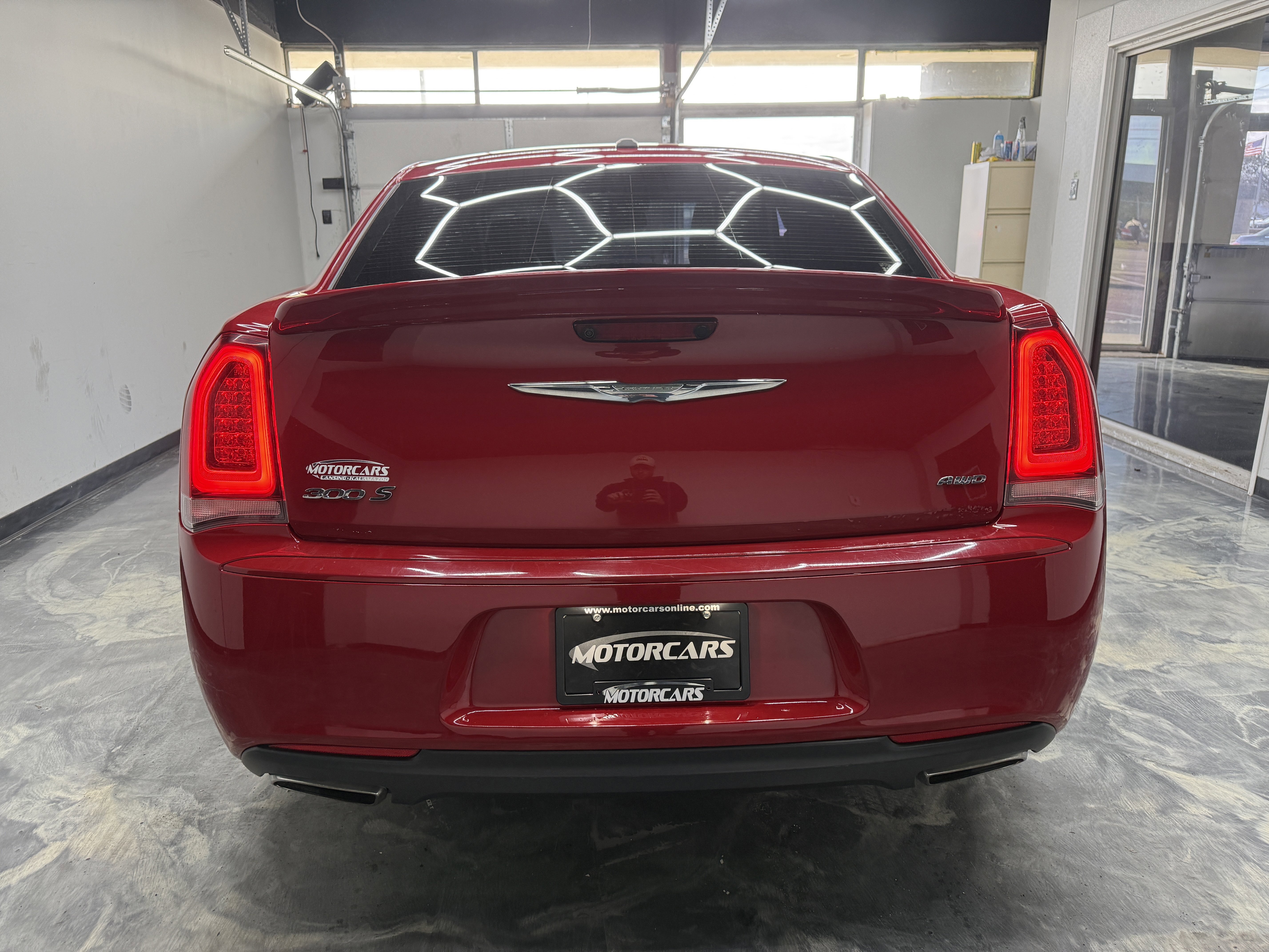 Used 2016 Chrysler 300 S image 4
