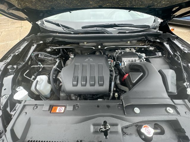 Used 2025 Mitsubishi Eclipse Cross SE AWD/4WD image 41