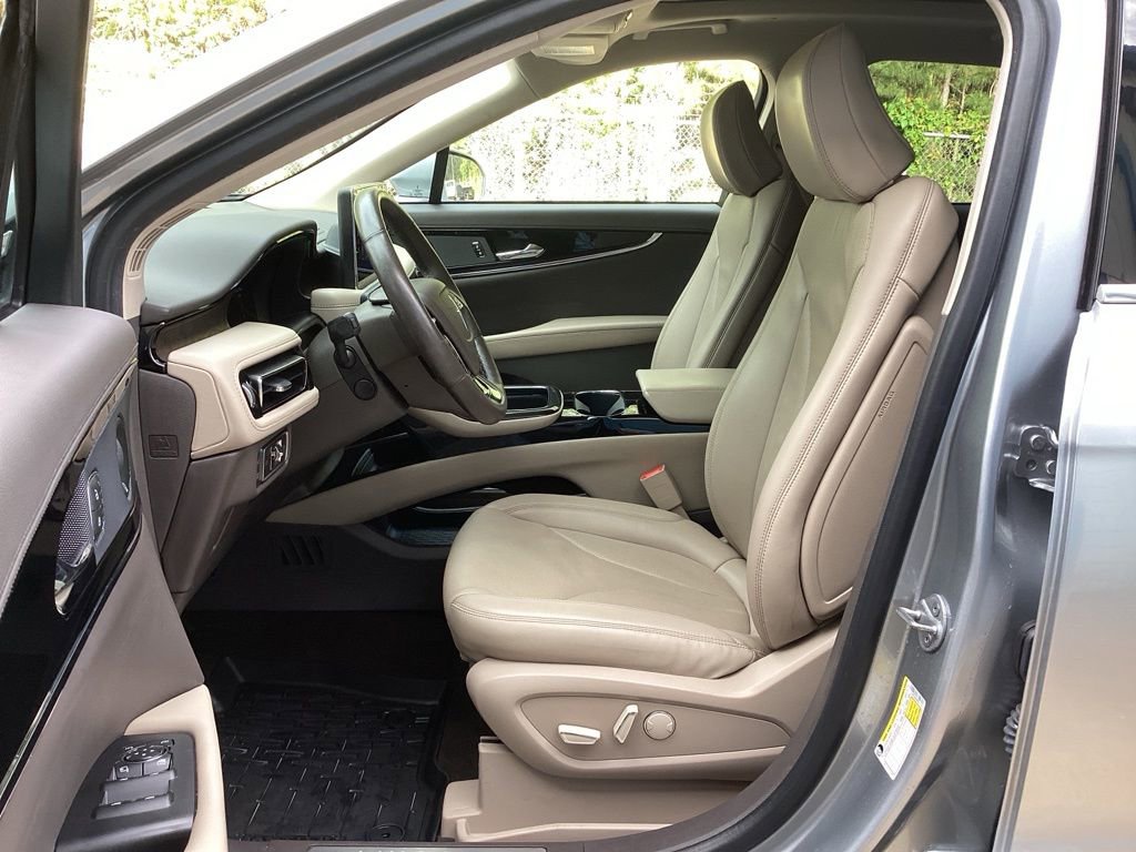 Used 2022 Lincoln Nautilus Reserve w/ Equipment Group 201A AWD/4WD image 25