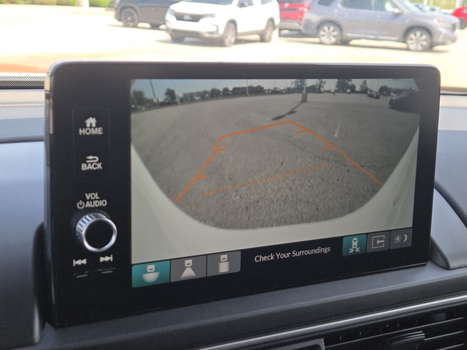 Used 2023 Honda Pilot Touring image 7