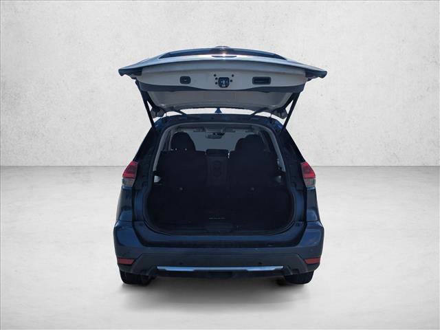 Used 2019 Nissan Rogue SV image 6