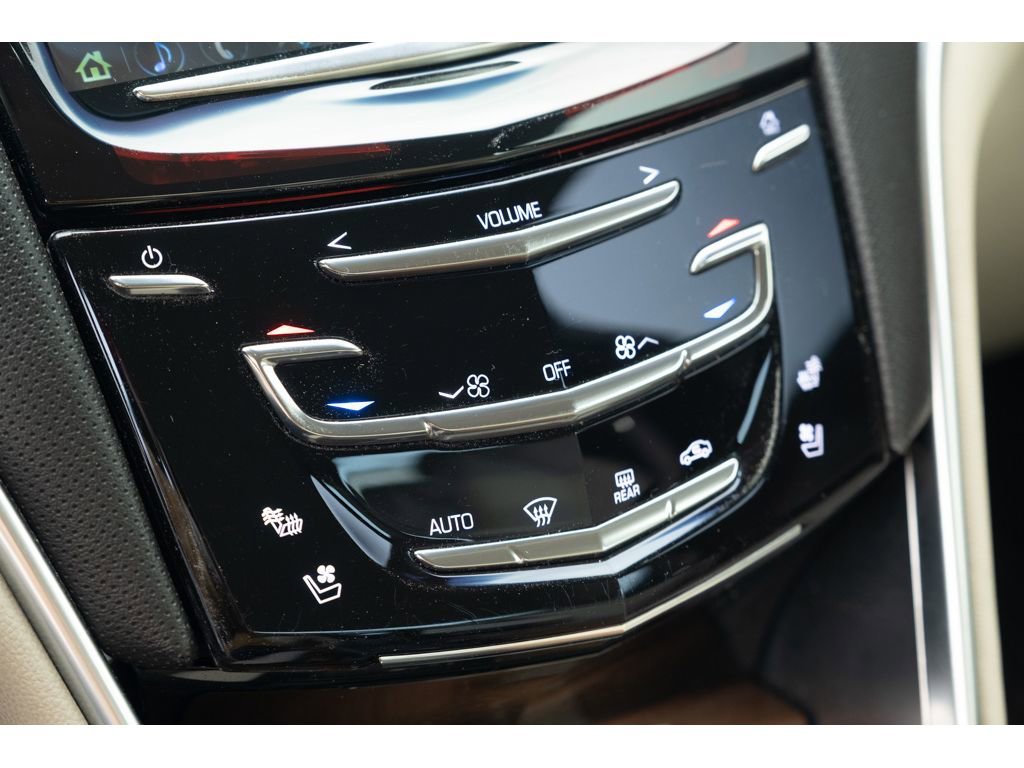 Used 2019 Cadillac XTS Luxury image 21