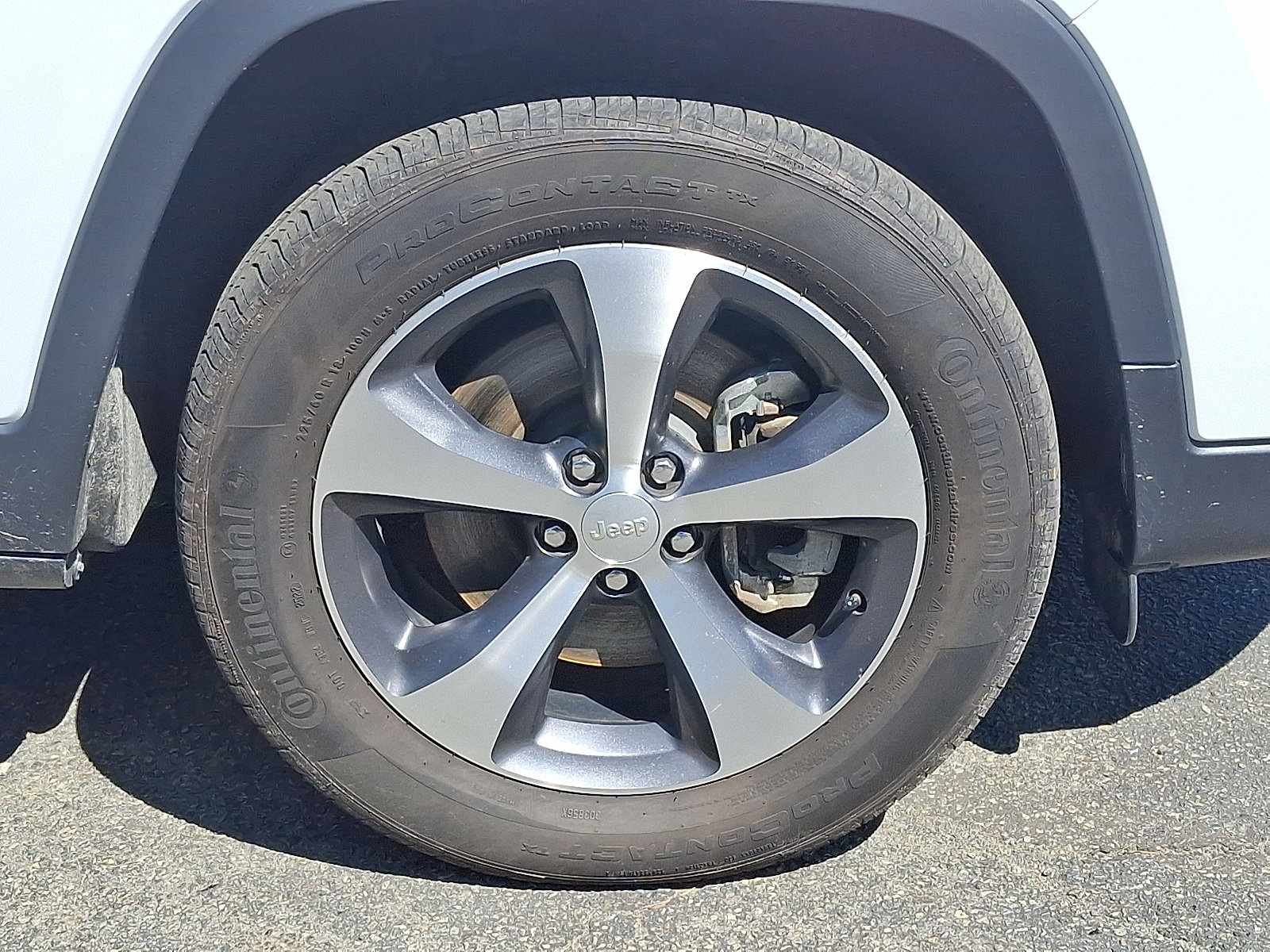 Used 2022 Jeep Cherokee Limited image 9