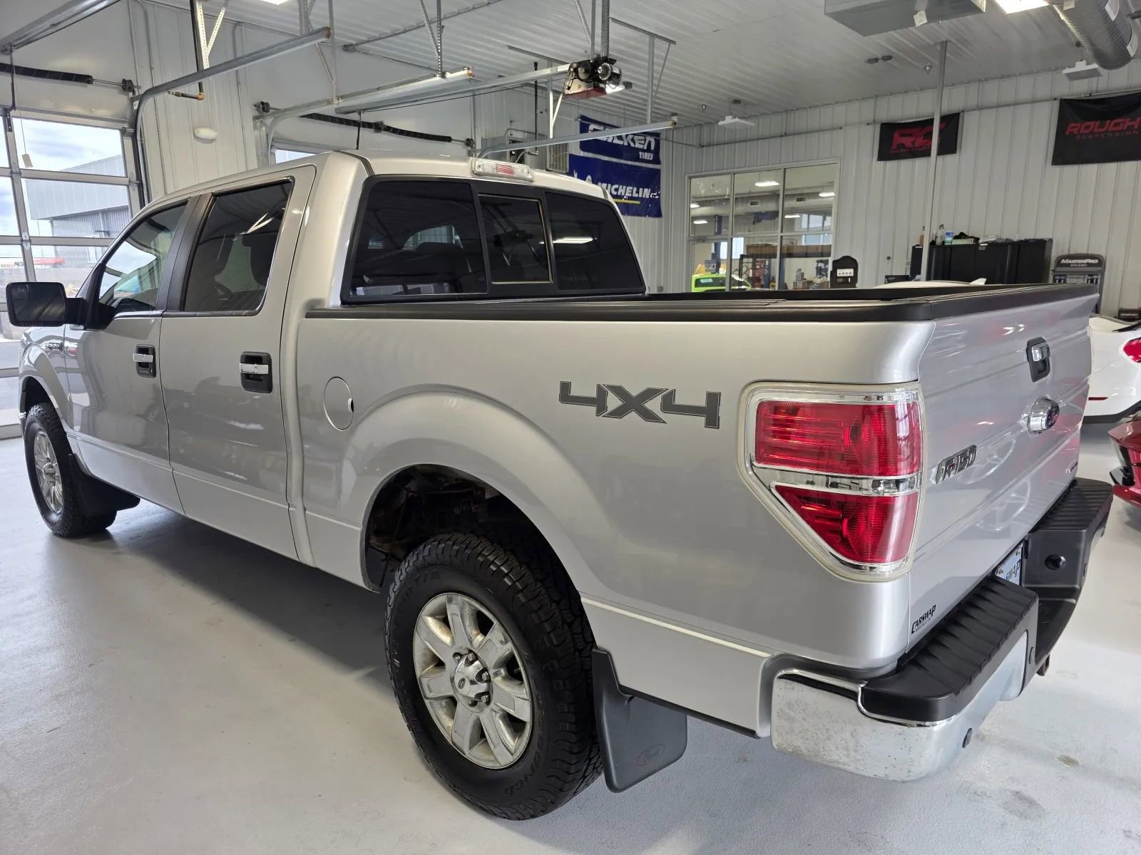 Used 2014 Ford F150 XLT w/ Equipment Group 302A Luxury AWD/4WD image 6