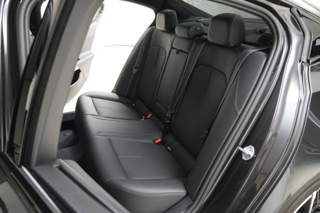 Used 2025 BMW M5 w/ Executive Package image 54