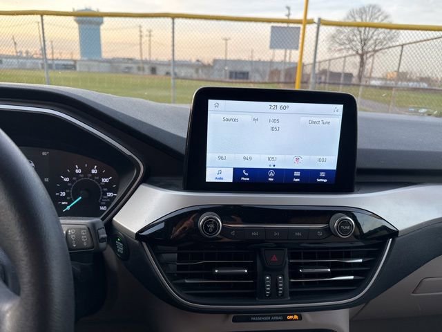 Used 2020 Ford Escape SE image 10