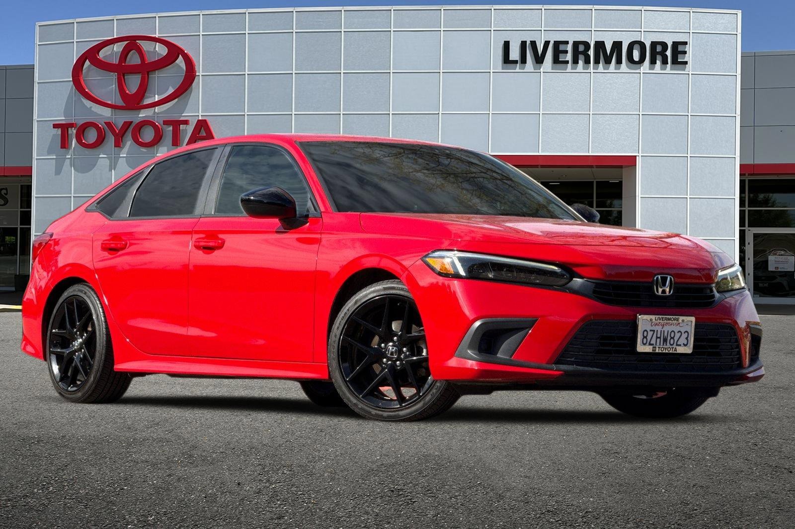 Used 2022 Honda Civic Sport image 2