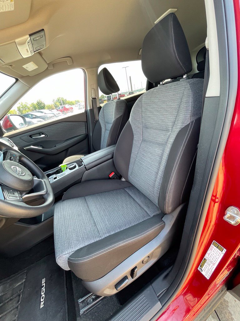 Used 2021 Nissan Rogue SV AWD/4WD image 10