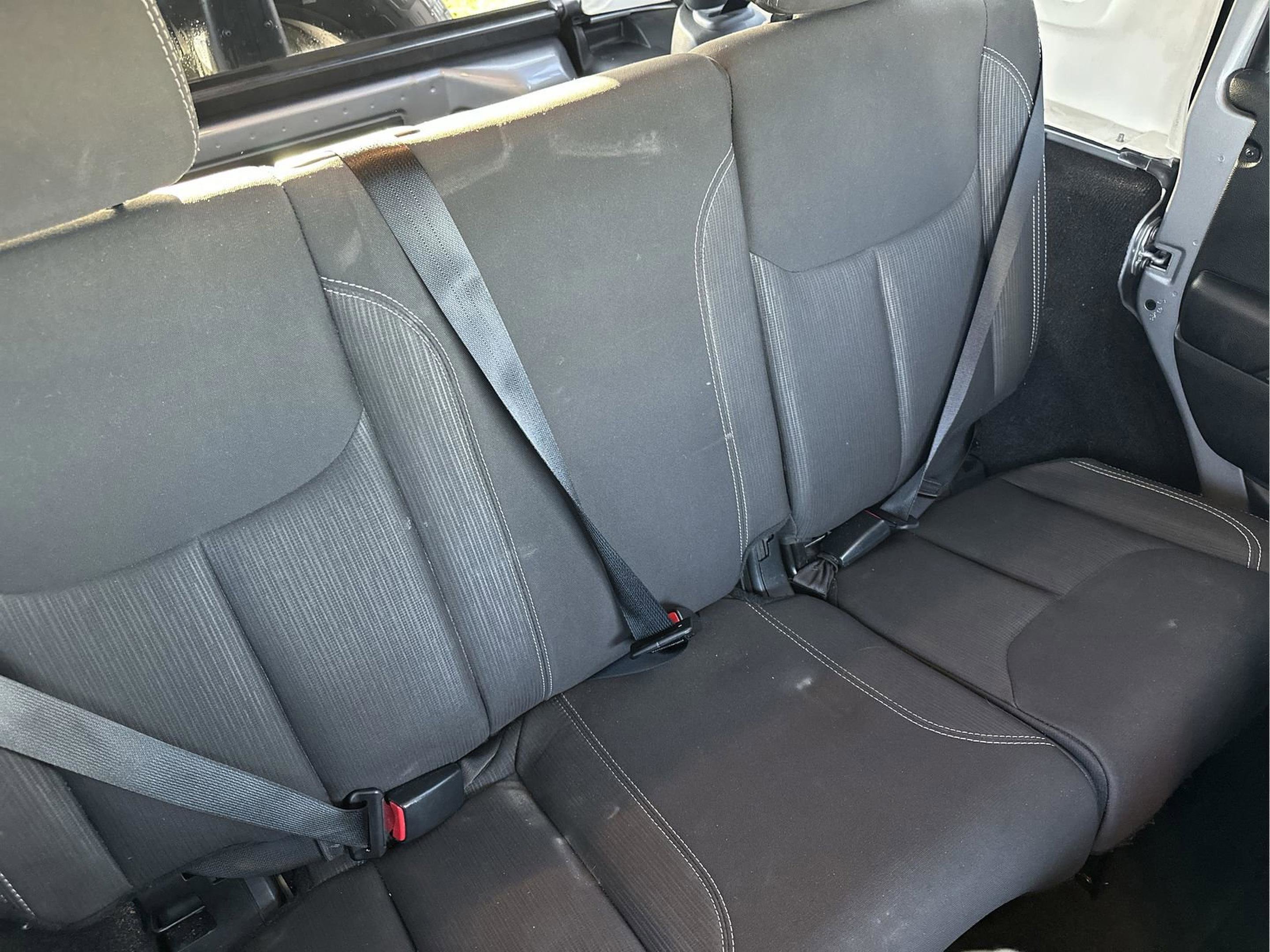 Used 2017 Jeep Wrangler Unlimited Sahara w/ Max Tow Package image 17