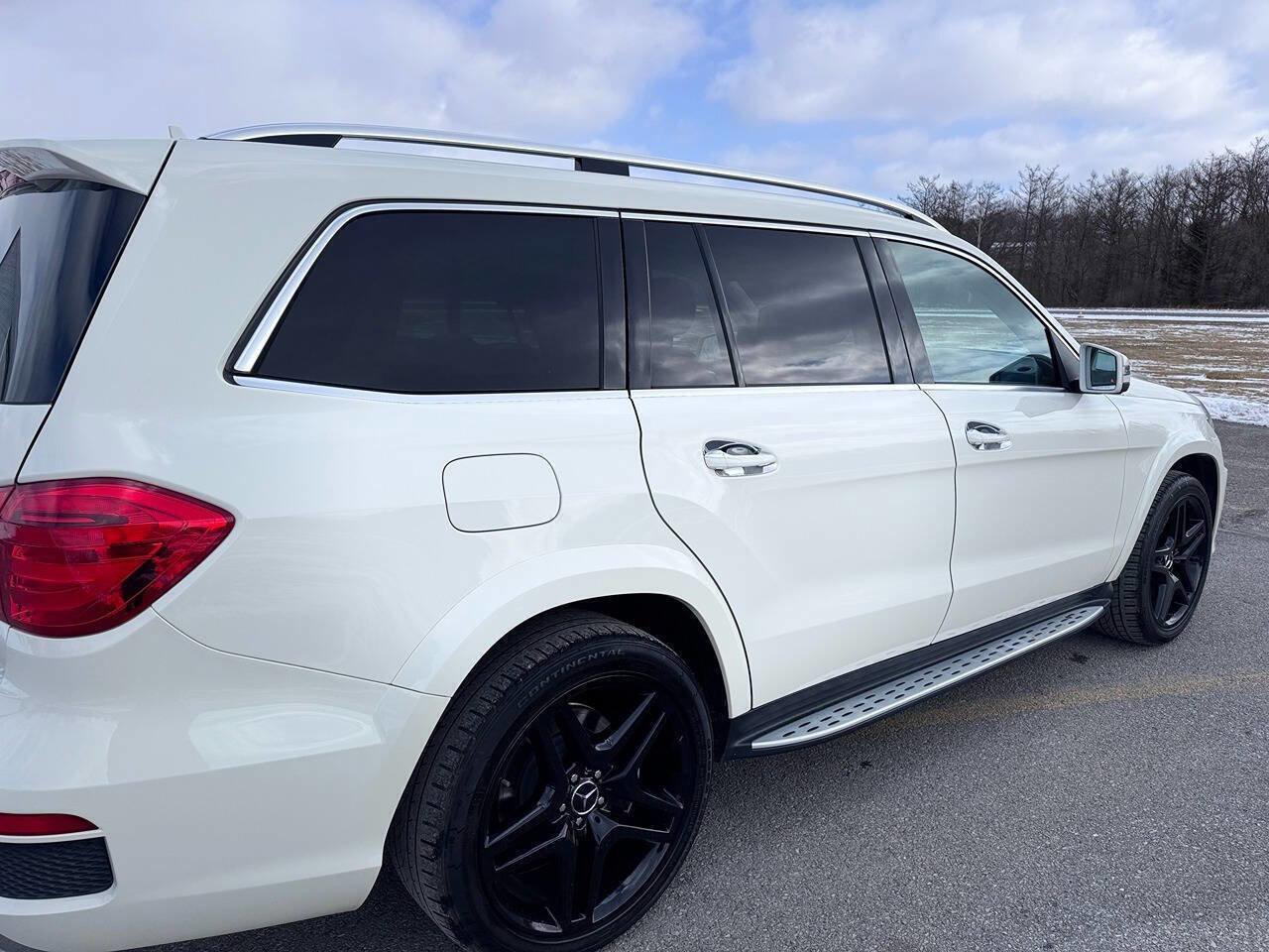 Used 2013 Mercedes-Benz GL 550 4MATIC image 16