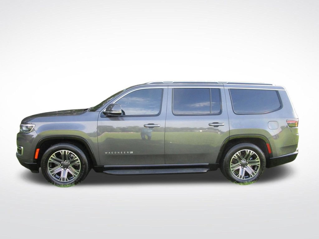 Used 2022 Jeep Wagoneer Series III AWD/4WD image 3