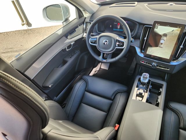 New 2026 Volvo XC90 T8 Ultra w/ Protection Package image 10