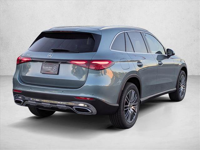 New 2026 Mercedes-Benz GLC 300 image 2