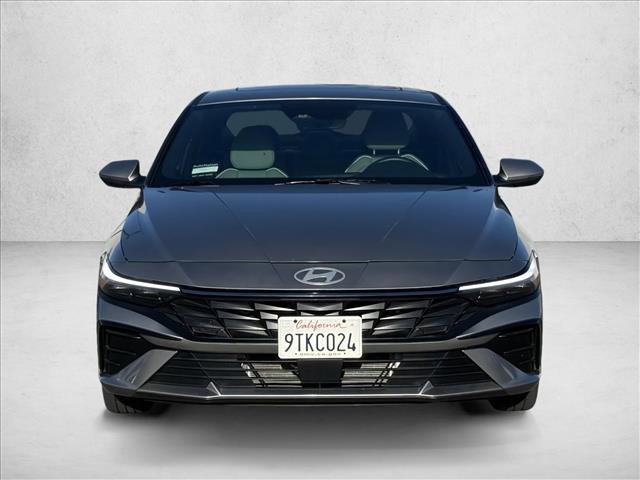 Certified 2025 Hyundai Elantra Limited image 2