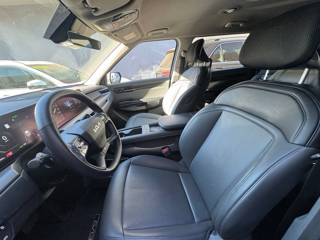 Certified 2024 Kia EV9 Light RWD image 5