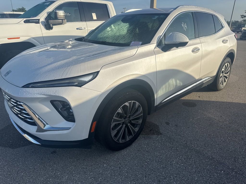Used 2024 Buick Envision Preferred image 6