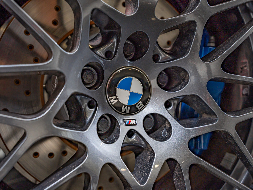 Used 2018 BMW M3 RWD image 12