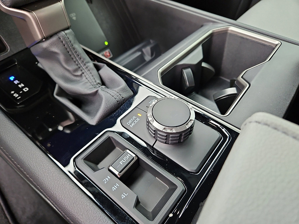 Used 2025 Toyota Tundra Limited image 19